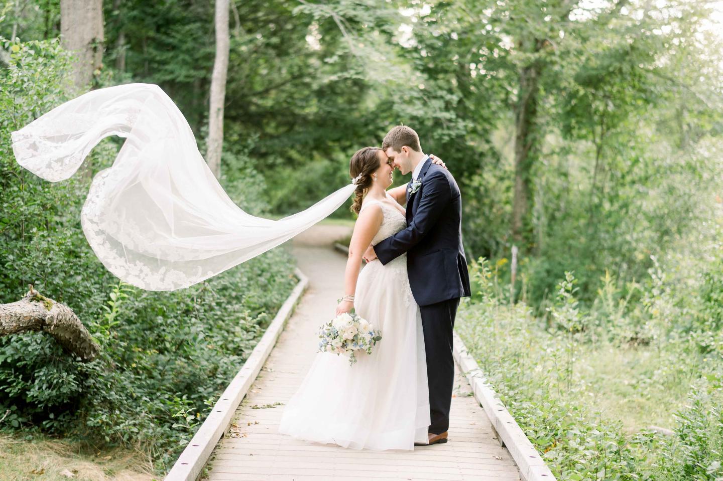 Couple with big veil